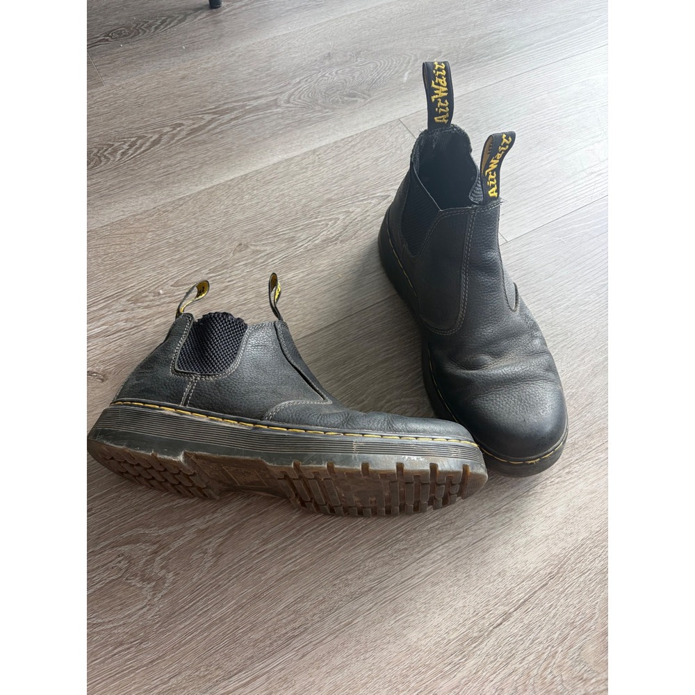 Dr. Martens Hardy Chelsea Boots Mens 11 Black Leather Slip Resistant AW004